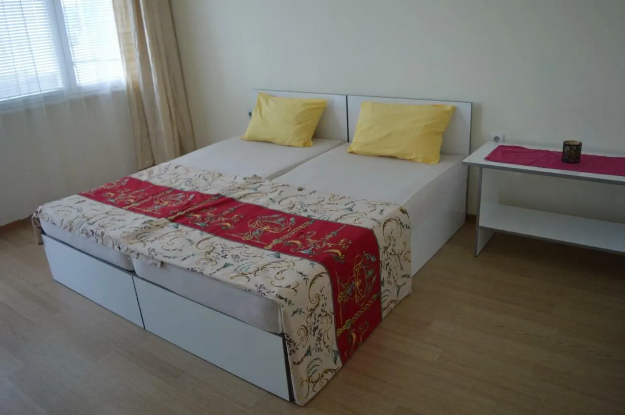 Happy Vacation 2 Apartment Varna 0*,